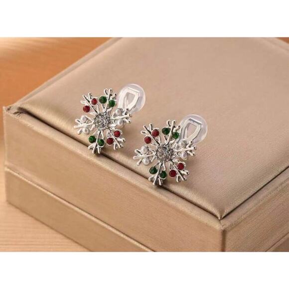 Clip on 1" silver, red, green and pearl snowflake button style earrings (Copy) - Picture 2 of 4